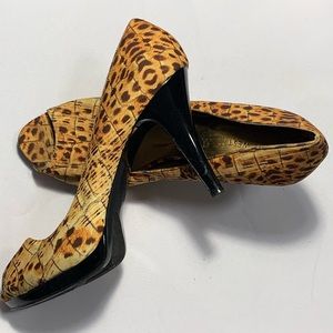 Nine West Animal Print Platforms 12M